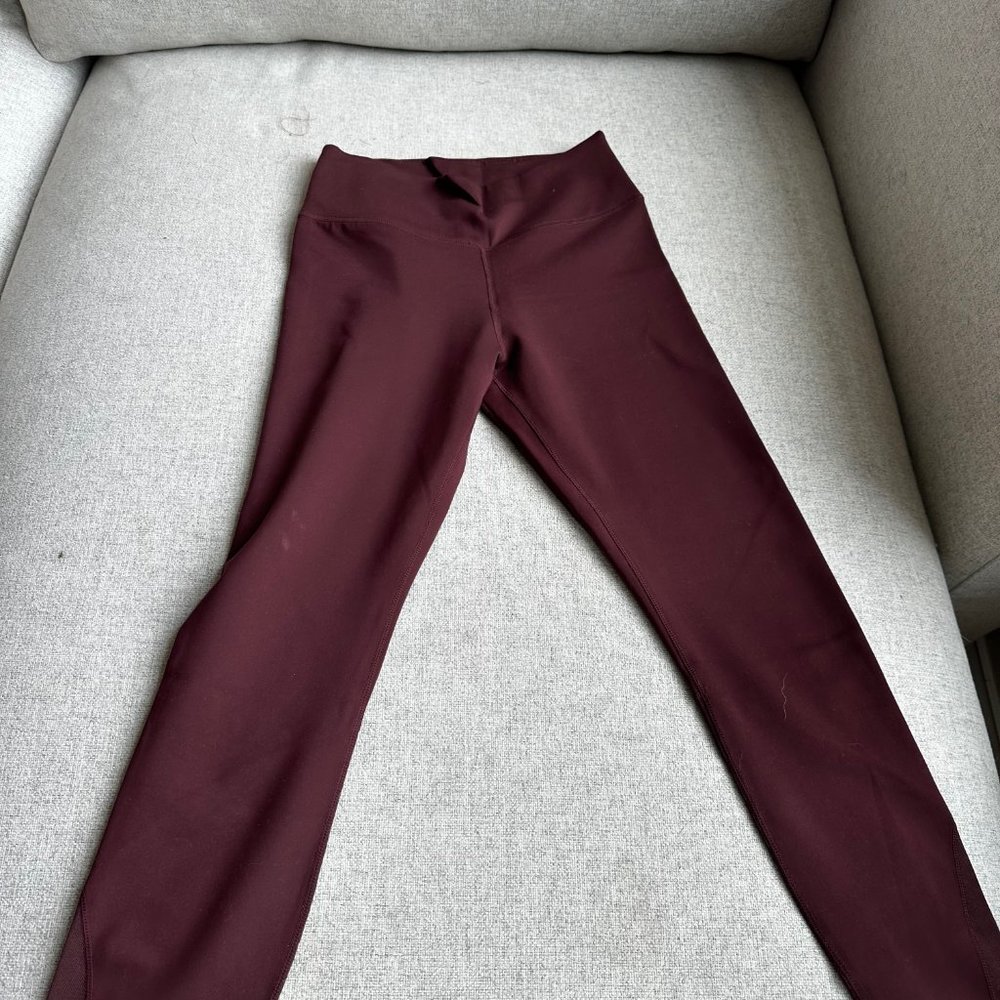 Nike One Women's Mid-Rise 7/8 Leggings with mesh NWOT